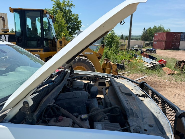2019-chevrolet-2500hd-image-11
