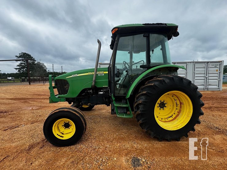 2008-john-deere-5225-image-2