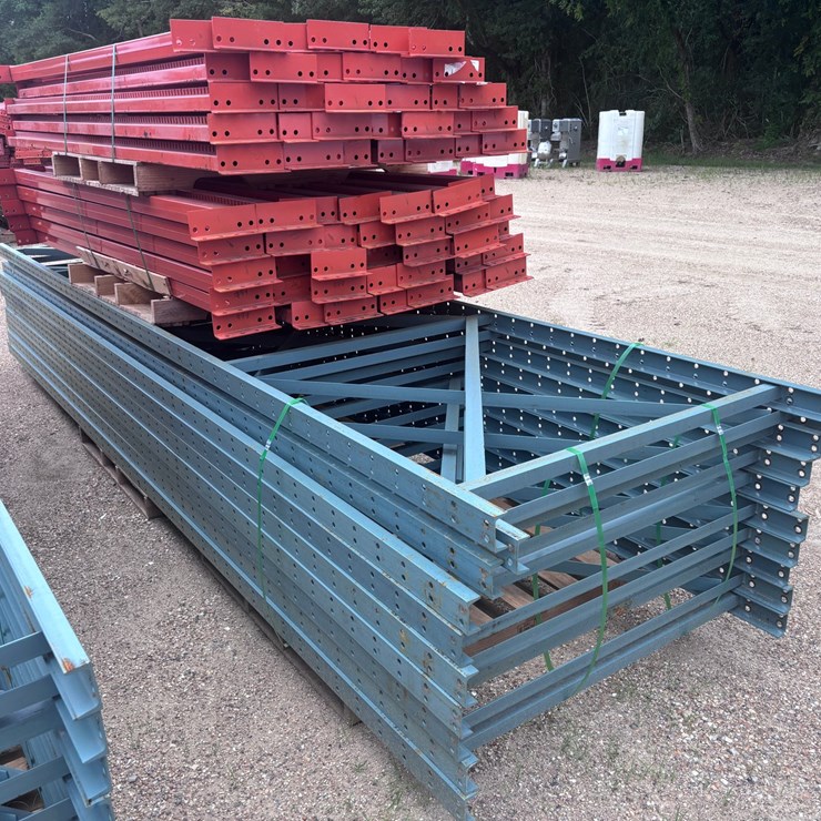 #40088 • (1) STACK BOLT-ON UPRIGHT 16FT X 46IN BOLT-ON BEAMS 8FT X 3 1/2IN PALLET RACKING