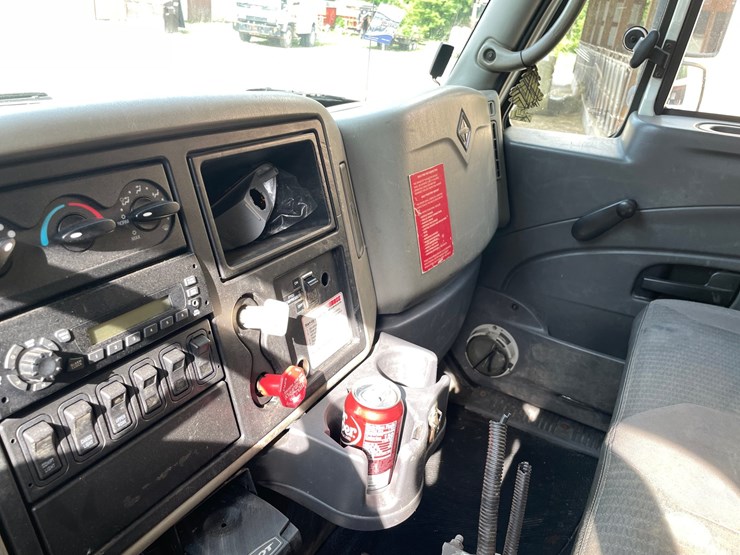 2010-international-durastar-4400-image-50