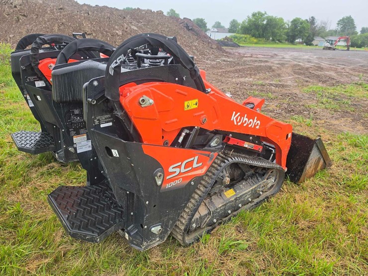 2026-kubota-scl1000-image-4