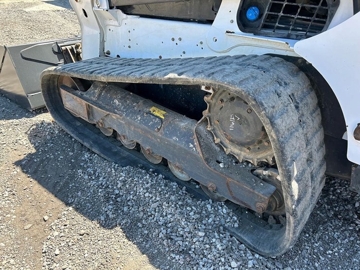 2021-bobcat-t770-image-17
