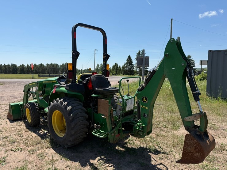 john-deere-3032e-image-3