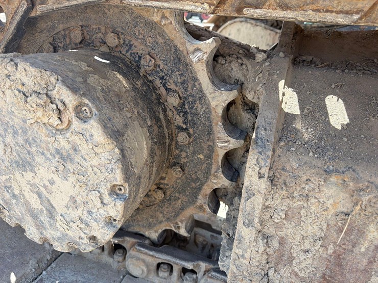 caterpillar-315-gc-image-15