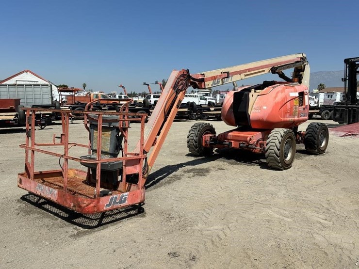 2002-jlg-600aj-image-1