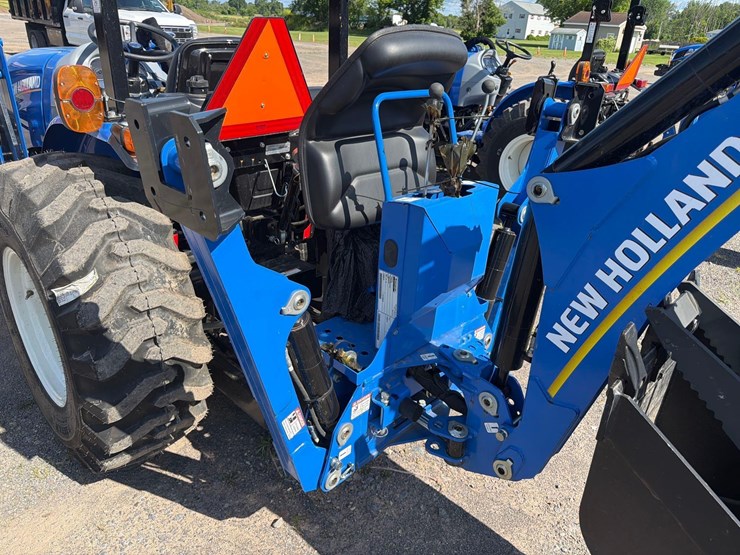 new-holland-workmaster-35-image-7