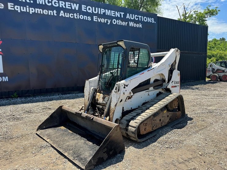 bobcat-t870-image-2