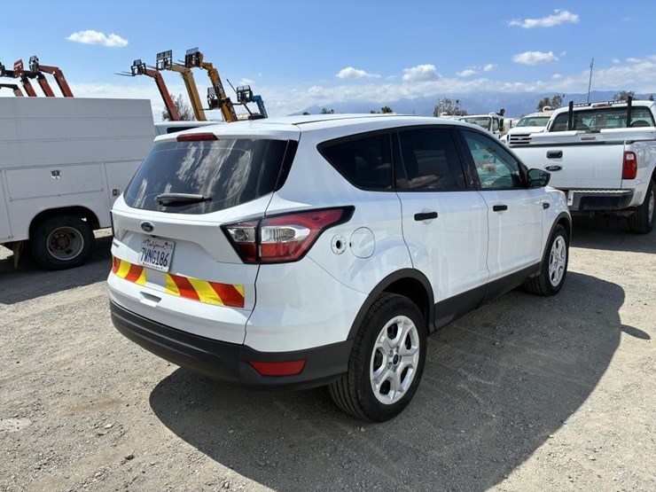 2017-ford-escape-image-3
