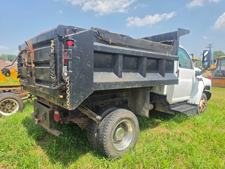 2003-gmc-topkick-c5500-image-4