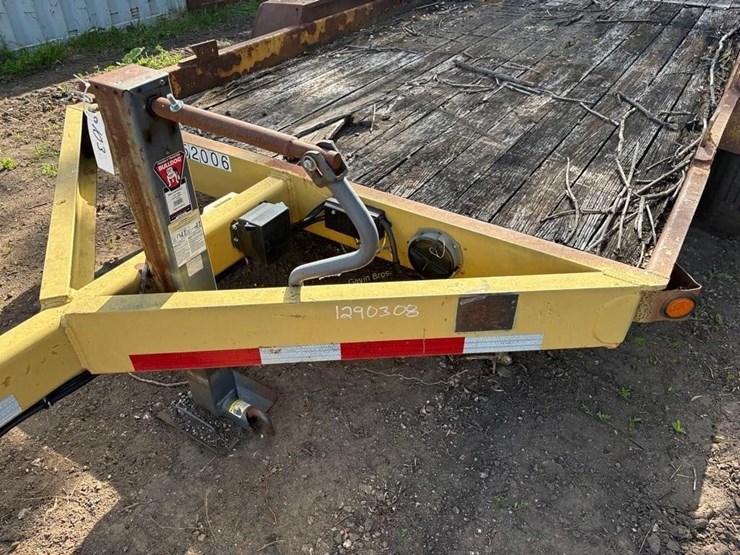 14'-x-77"-tandem-axle-trailer-image-5