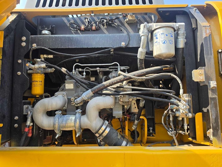 deere-350g-lc-image-12