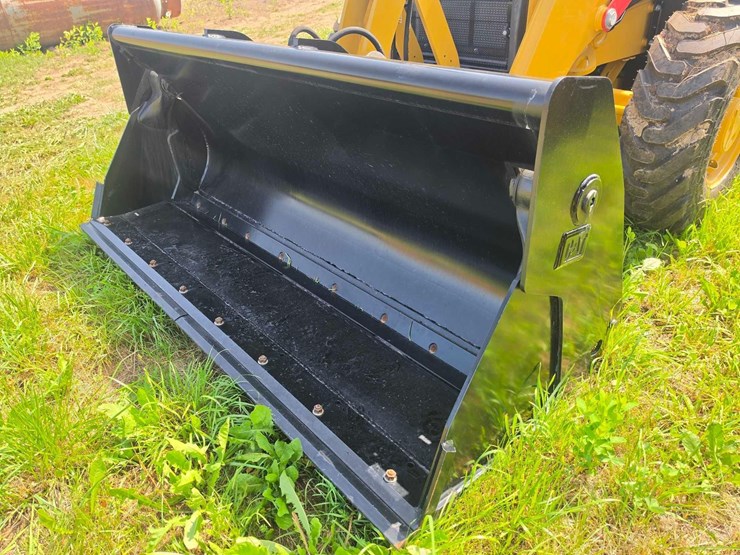 caterpillar-420-xe-image-17