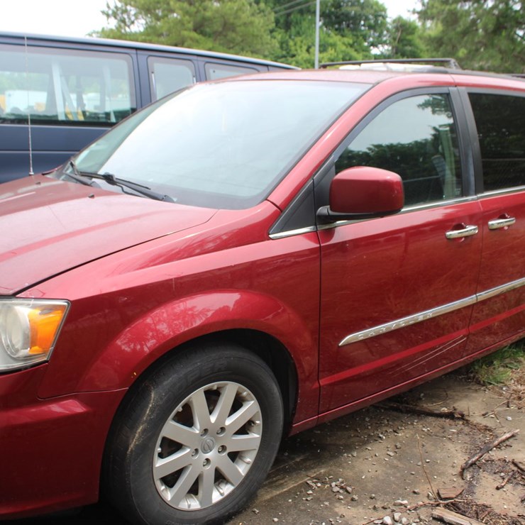 2015 CHRYSLER TOWN & COUNTRY