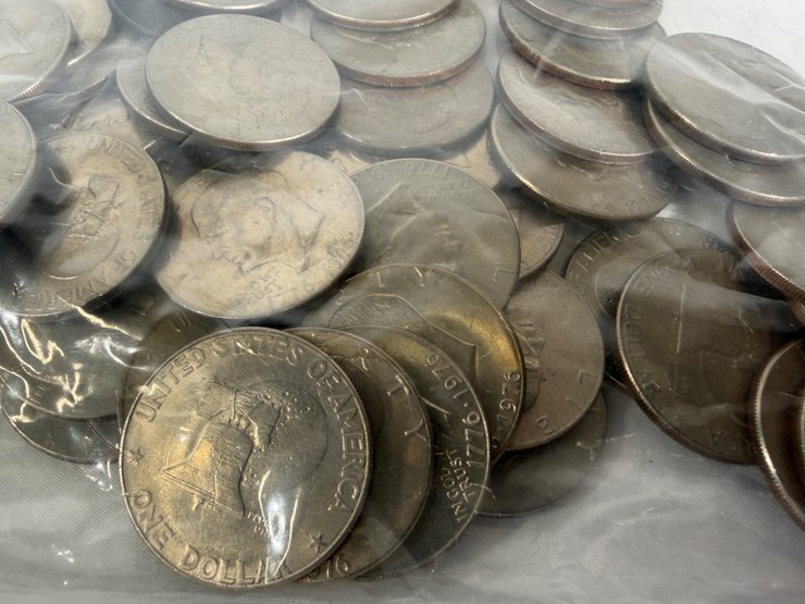 #40035-•-(50)-1776-1976-bicentennial-one-dollar-coins-image-4