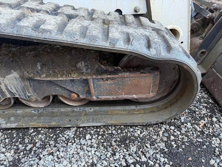 2019-bobcat-t740-image-14
