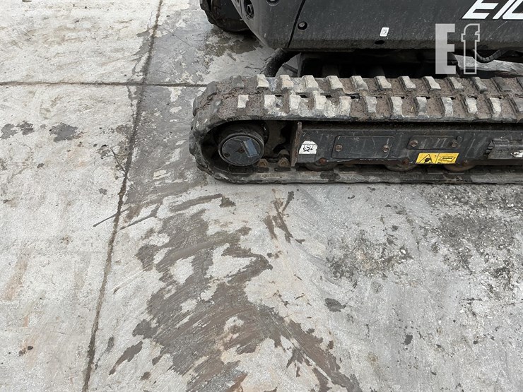 2023-bobcat-e10-image-10