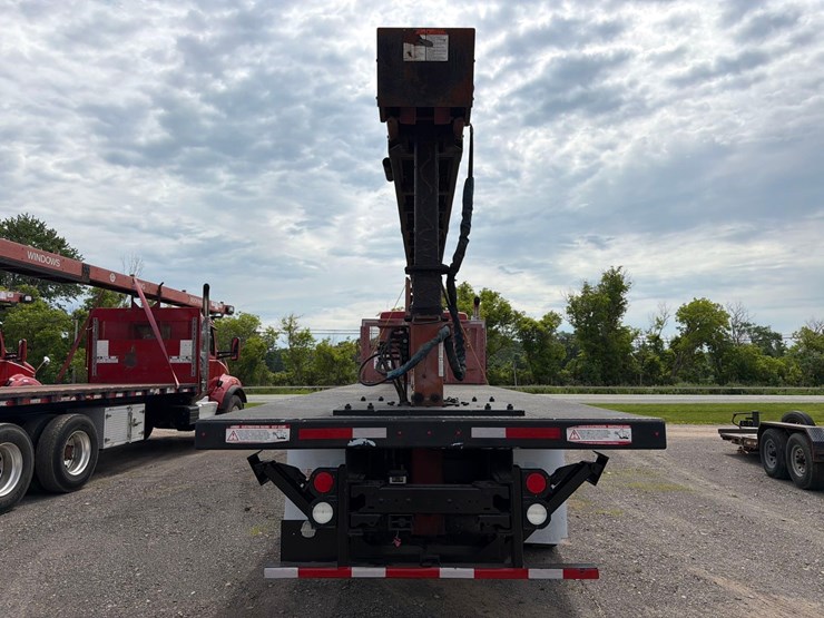 2013-kenworth-t880-image-6