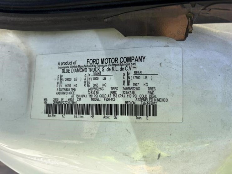 2012-ford-f650-image-30