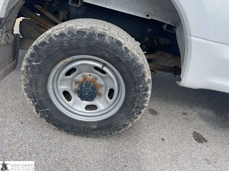 2021-ford-f250-image-23