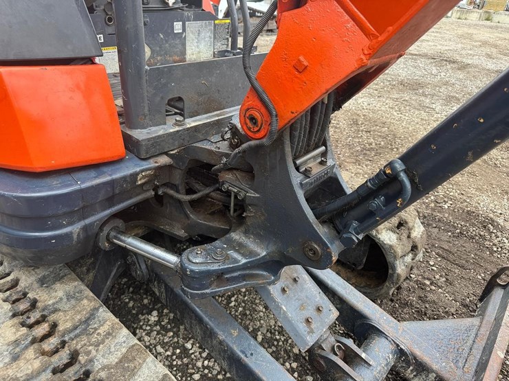 kubota-kx71-3-image-13