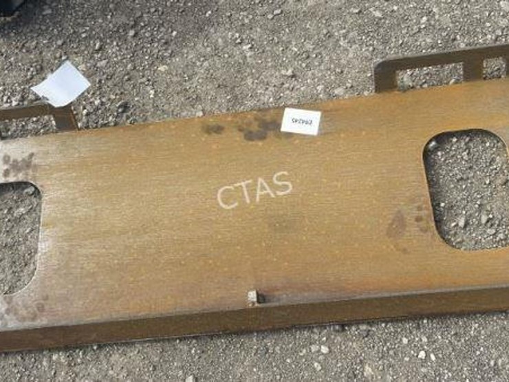 #100-•-skid-steer-dingo-mounting-plate-image-1