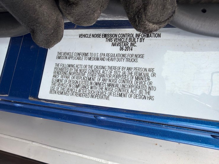 2015-caterpillar-ct660l-image-26