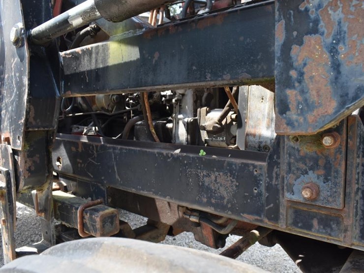 fiat-8055-tractor-w/-loader-(serial-#-307313)-(showing-appx-2,355-hours,-up-image-7