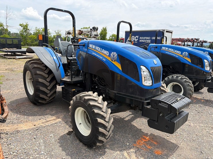 new-holland-workmaster-120-image-2