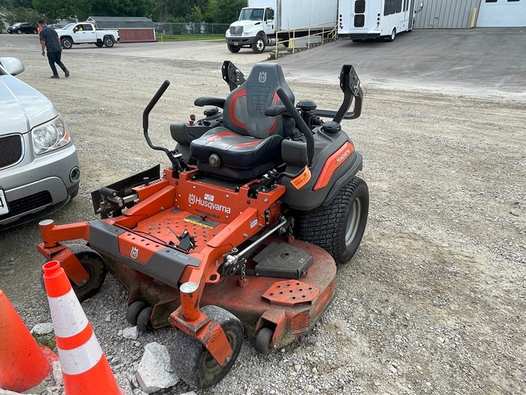 #4861-•-husqvarna-professional-z560x-zero-turn-lawn-mower-image-22