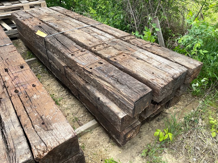 #3449-•-bundle-of-(16)-railroad-ties-image-1