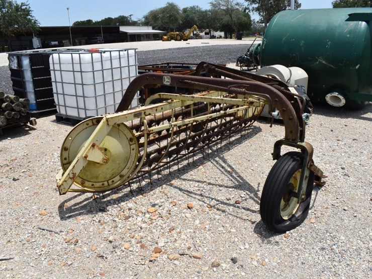 john-deere-660-image-2
