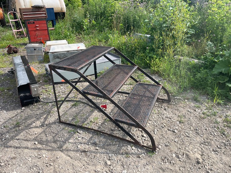 #8329-•-steel-shop-step-image-3