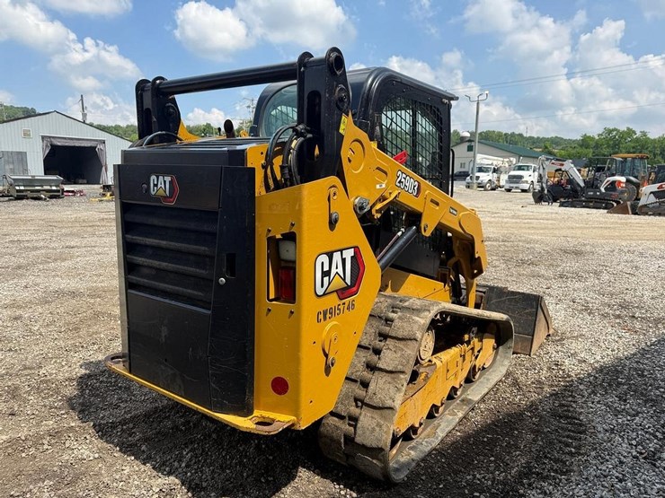 2021-caterpillar-259d3-image-4