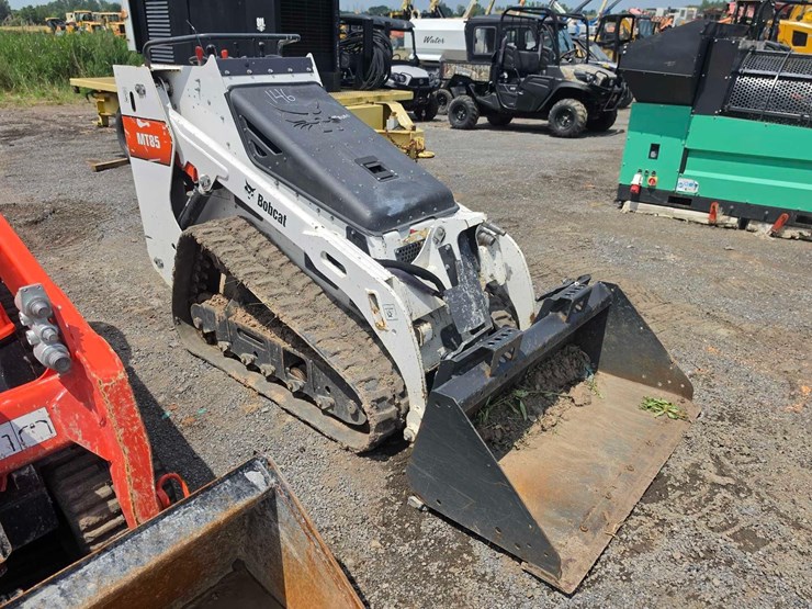 2019-bobcat-mt85-image-4