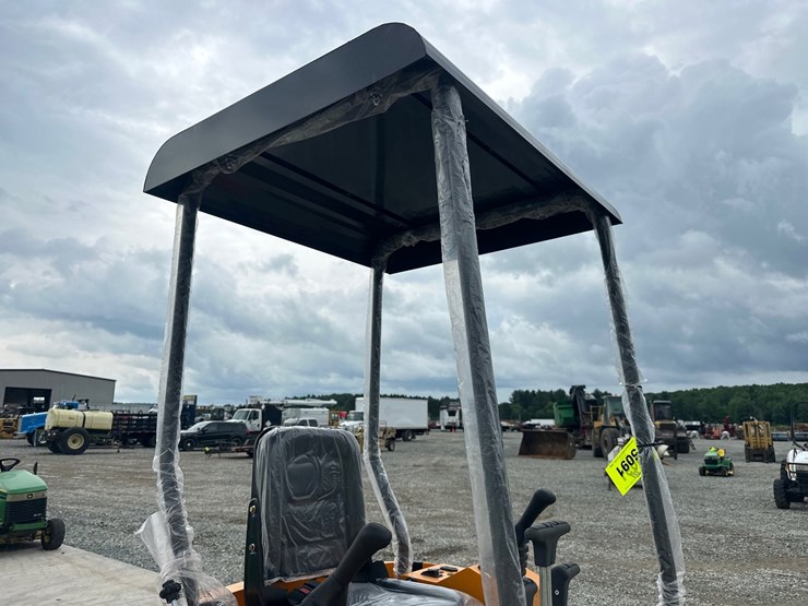 #5091-•-unused-future-ft15-mini-excavator-image-11