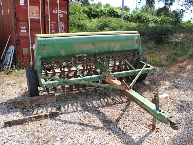 john-deere-8200-image-1