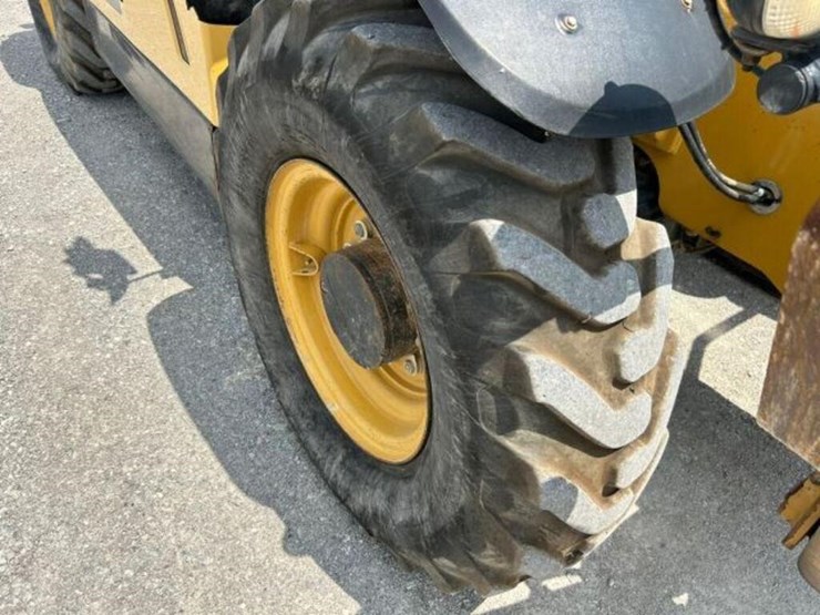 2015-caterpillar-th417c-gc-4wd-telehandler-yc5a125-image-53
