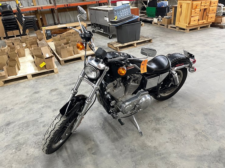#300-•-2000-harley-davidson-883-sportster-(has-wi-title)-image-1