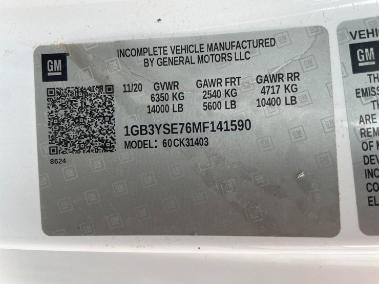 2021-chevrolet-3500-image-35