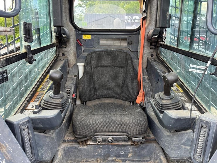 2017-deere-333g-image-20