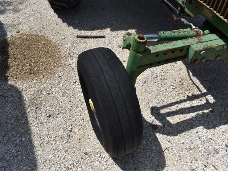 john-deere-2750-image-4