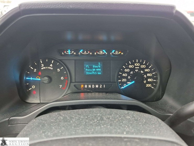2015-ford-f150-image-14