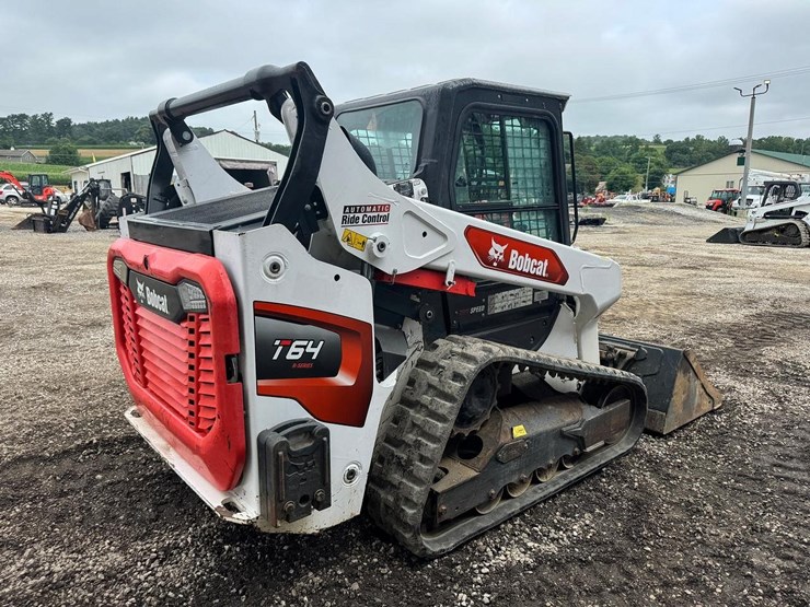 2021-bobcat-t64-image-6