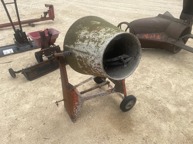#3435-•-concrete-mixer-image-3