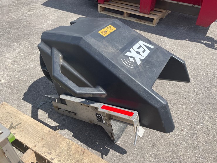 #4887-•-boss-vbx+-8000-poly-salt-spreader-image-13