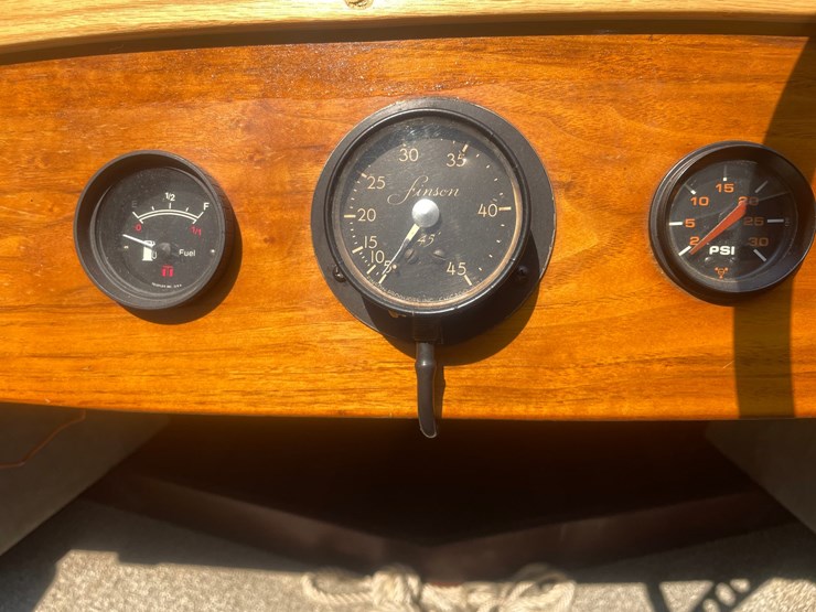 #103-•-1954-14'-vintage-speed-liner-wooden-speedboat-(no-title-or-registration-card)-(bill-of-sale-only)-image-38