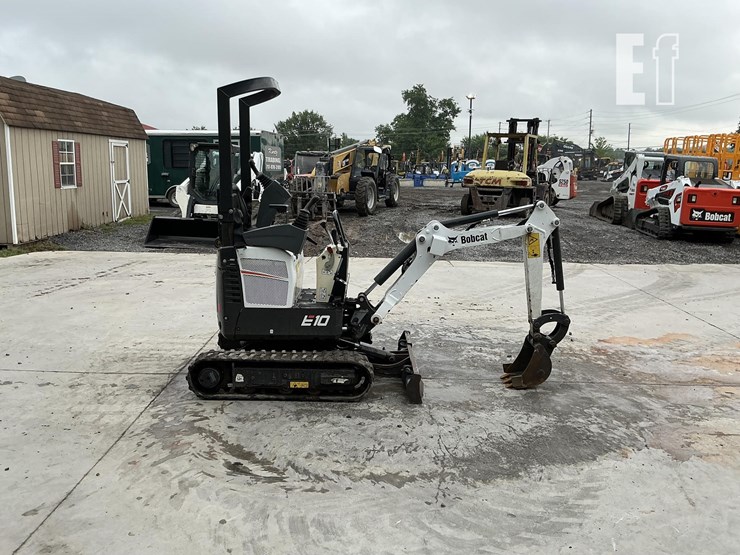 2023-bobcat-e10-image-5