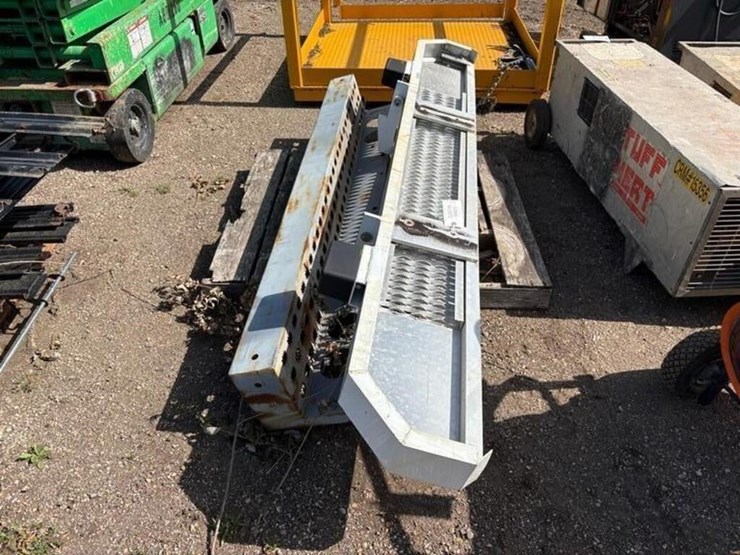 8'-&-77"-bumpers-image-1