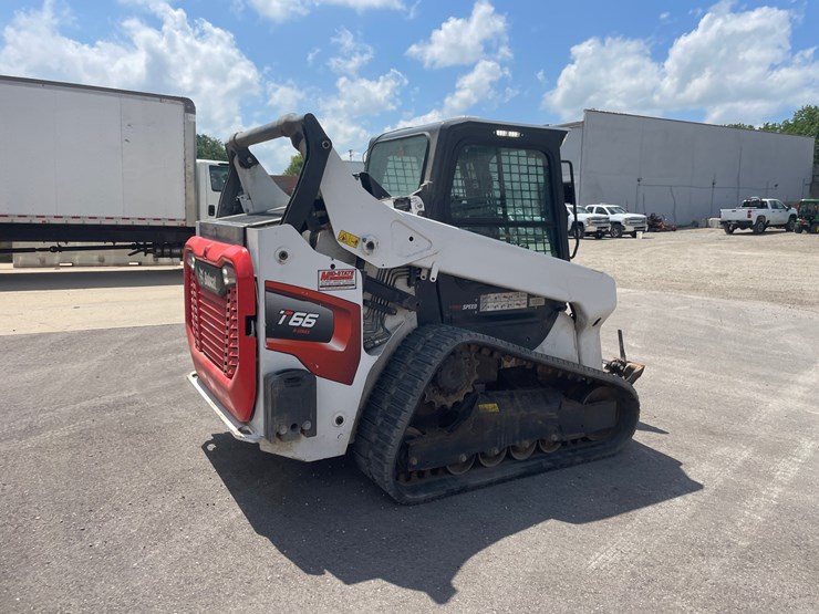 2024-bobcat-t66-image-5