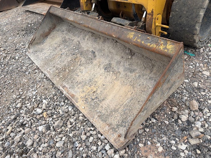 caterpillar-256c-image-14